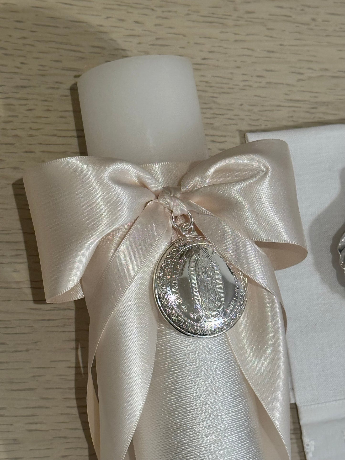 Set de Bautizo con Medalla de la Virgen de Guadalupe