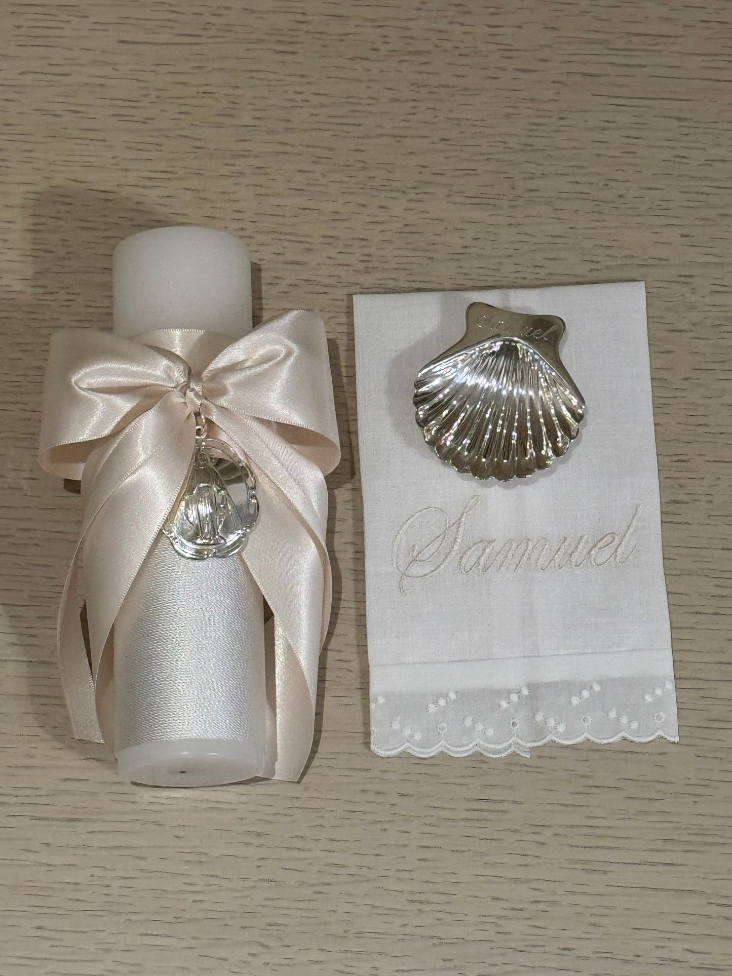 Set de Bautizo con Medalla de la Virgen Milagrosa - Personalizado