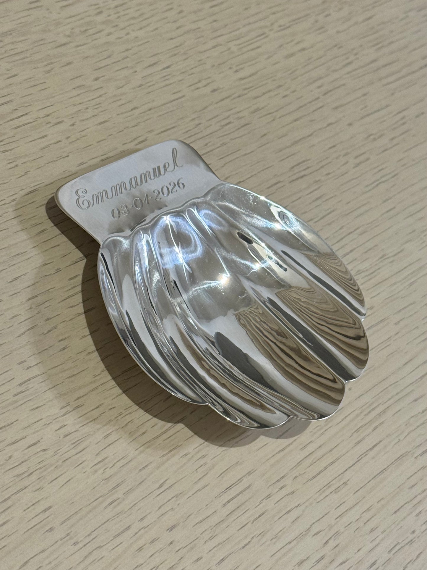 Concha de Bautizo Grande 11.5 x 13 cm