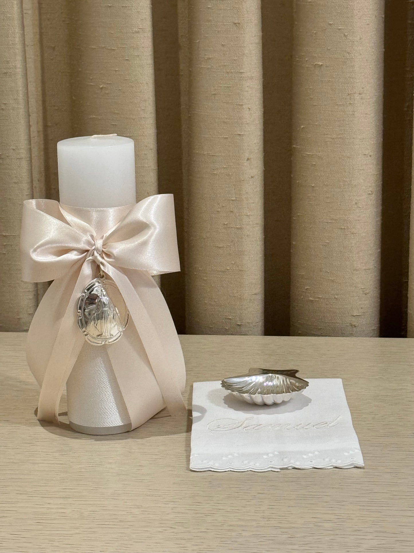 Set de Bautizo con Medalla de la Virgen Milagrosa - Personalizado