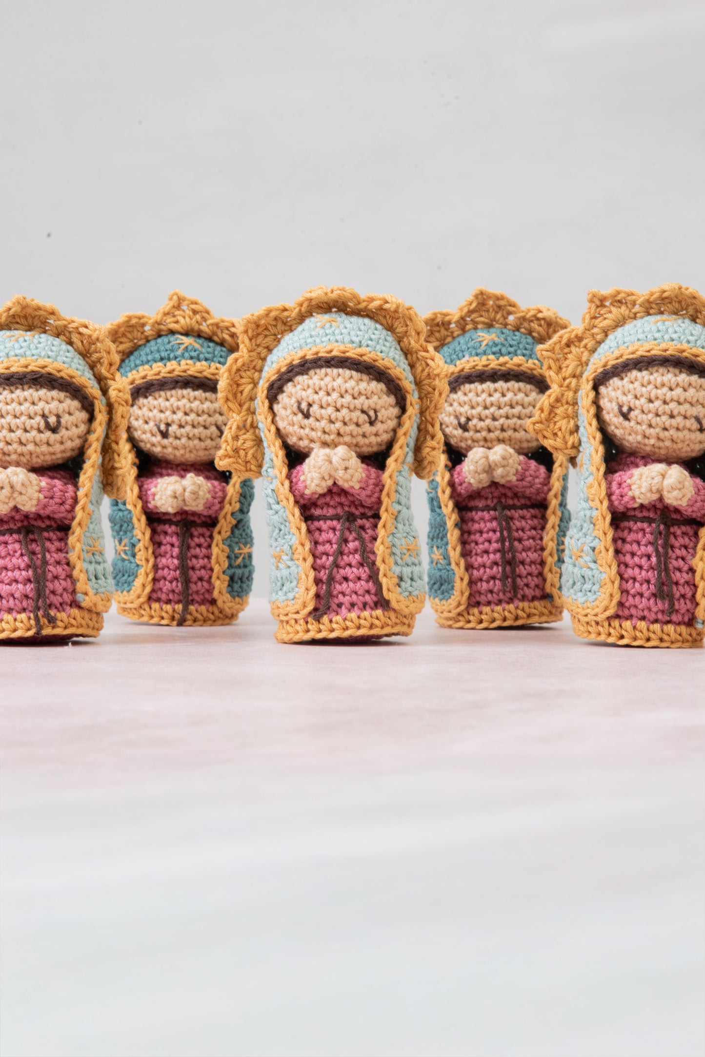 Virgencita de Guadalupe Crochet 12 cm / Paquete de 10 piezas