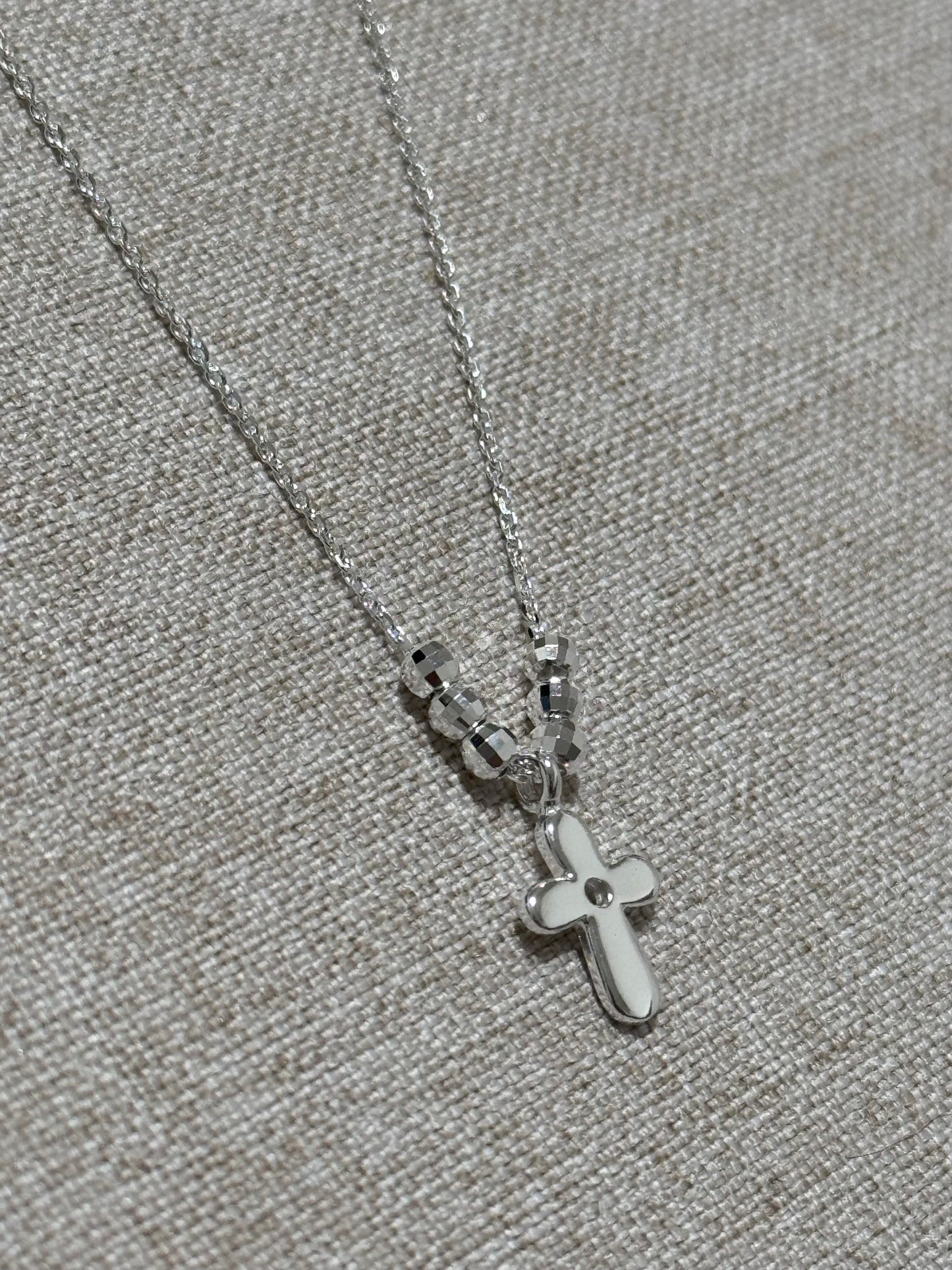 Collar Cruz de Plata