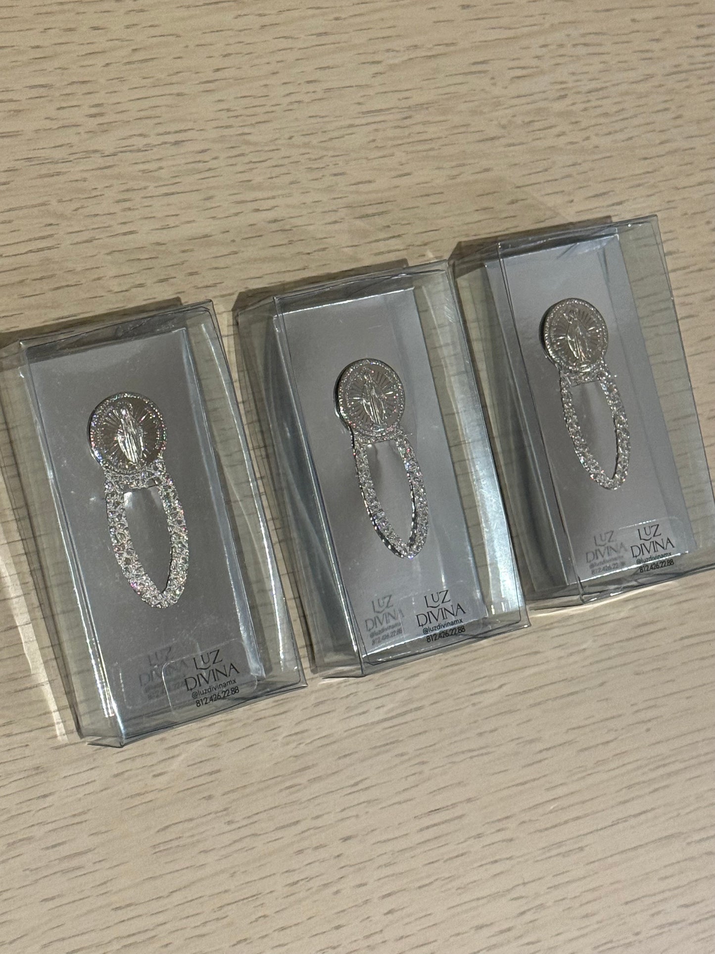 Separador de Libros Redondo Virgen Milagrosa / Paquete de 10 piezas