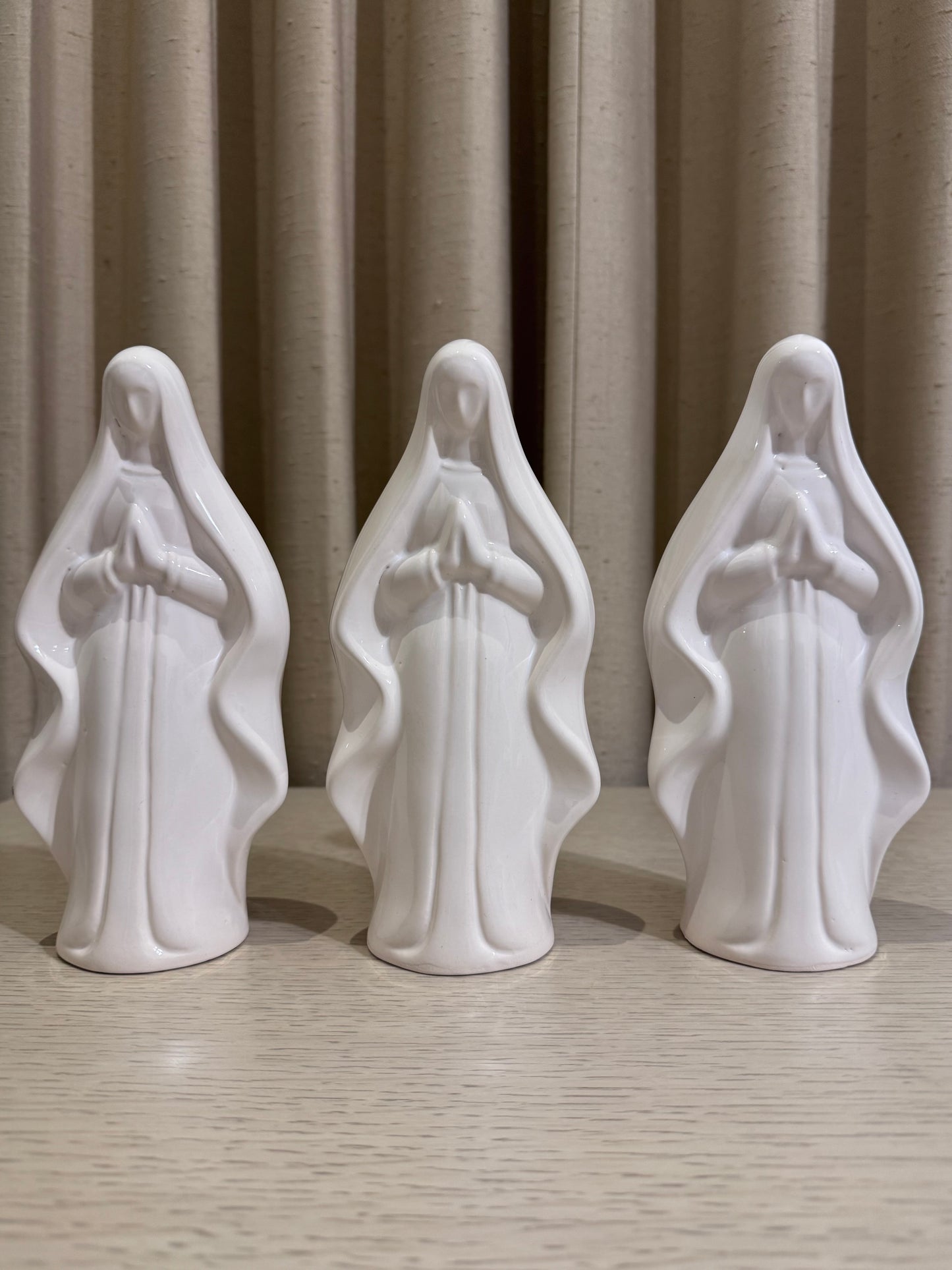 Virgen María de Cerámica 20 cm / Paquete de 10 piezas