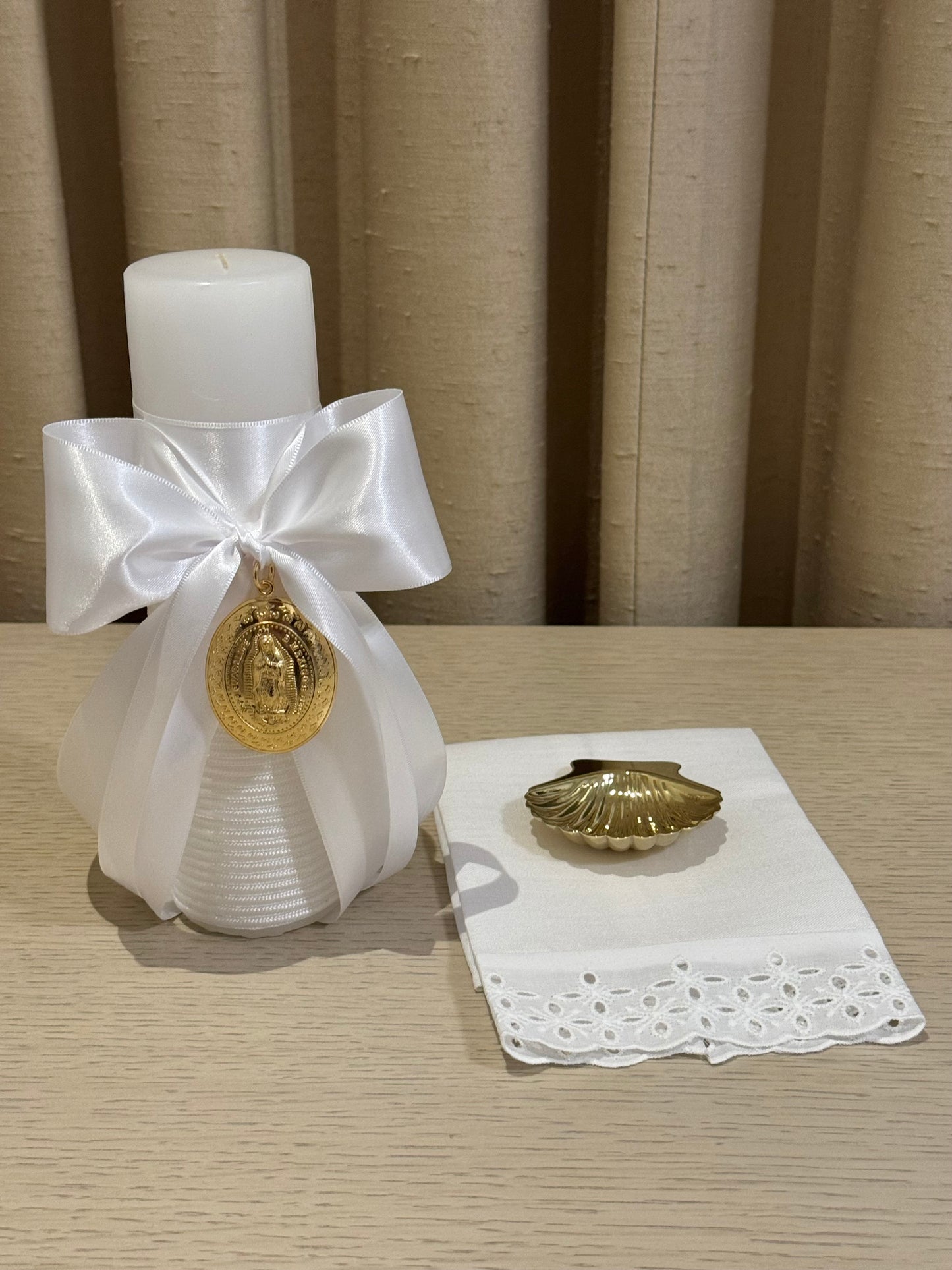 Set de Bautizo con Medalla de la Virgen de Guadalupe