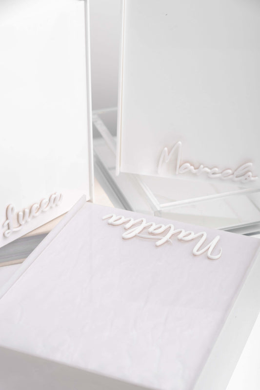 Caja para Set de Bautizo o Primera Comunión/ Blanca Nacarada - Personalizada