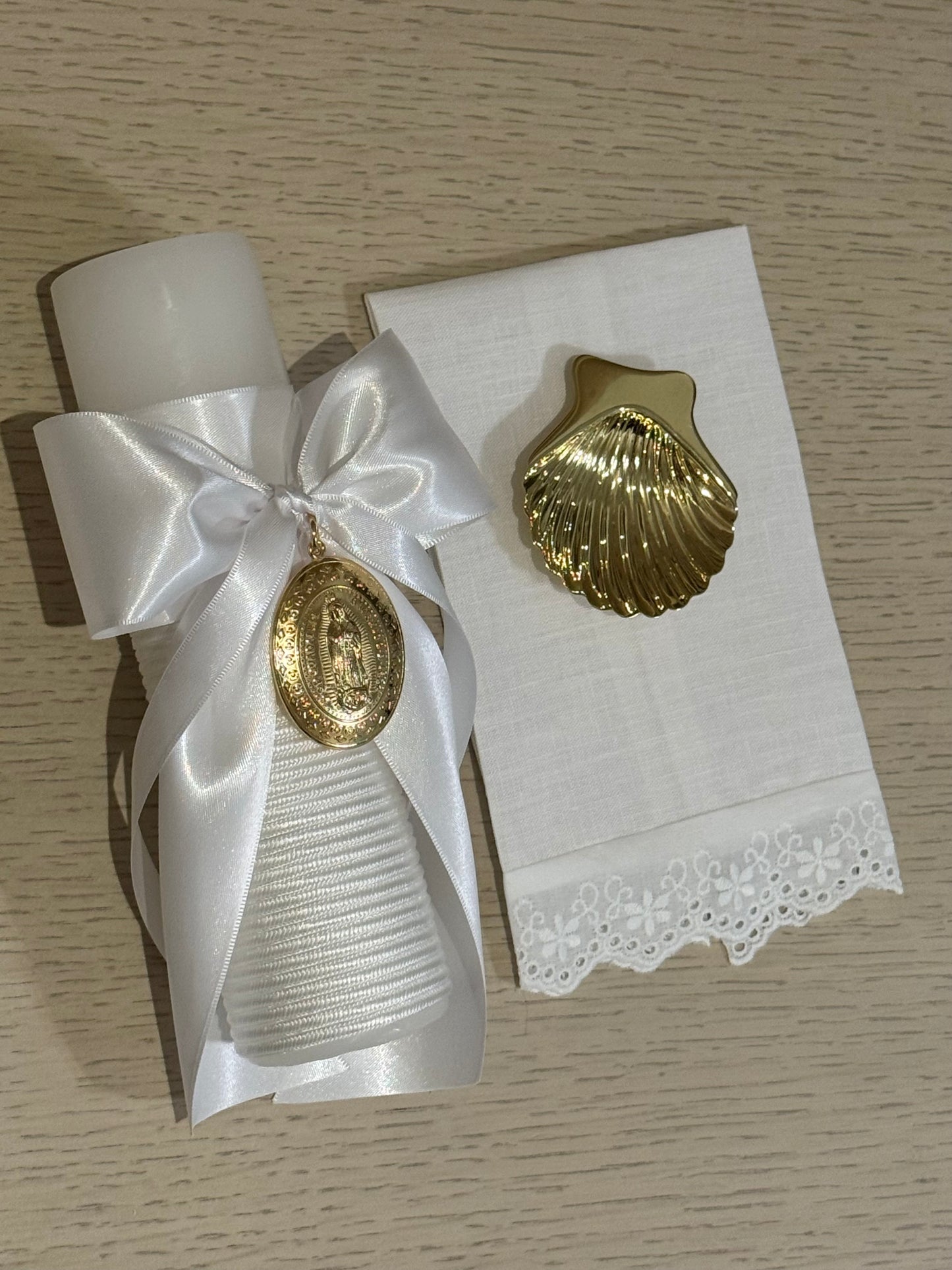 Set de Bautizo con Medalla de la Virgen de Guadalupe