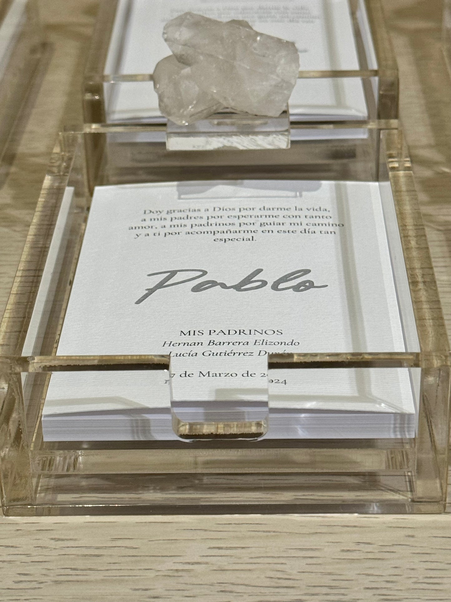 Porta Notas de Acrílico con Cluster de Cuarzo Blanco / Paquete de 10 piezas