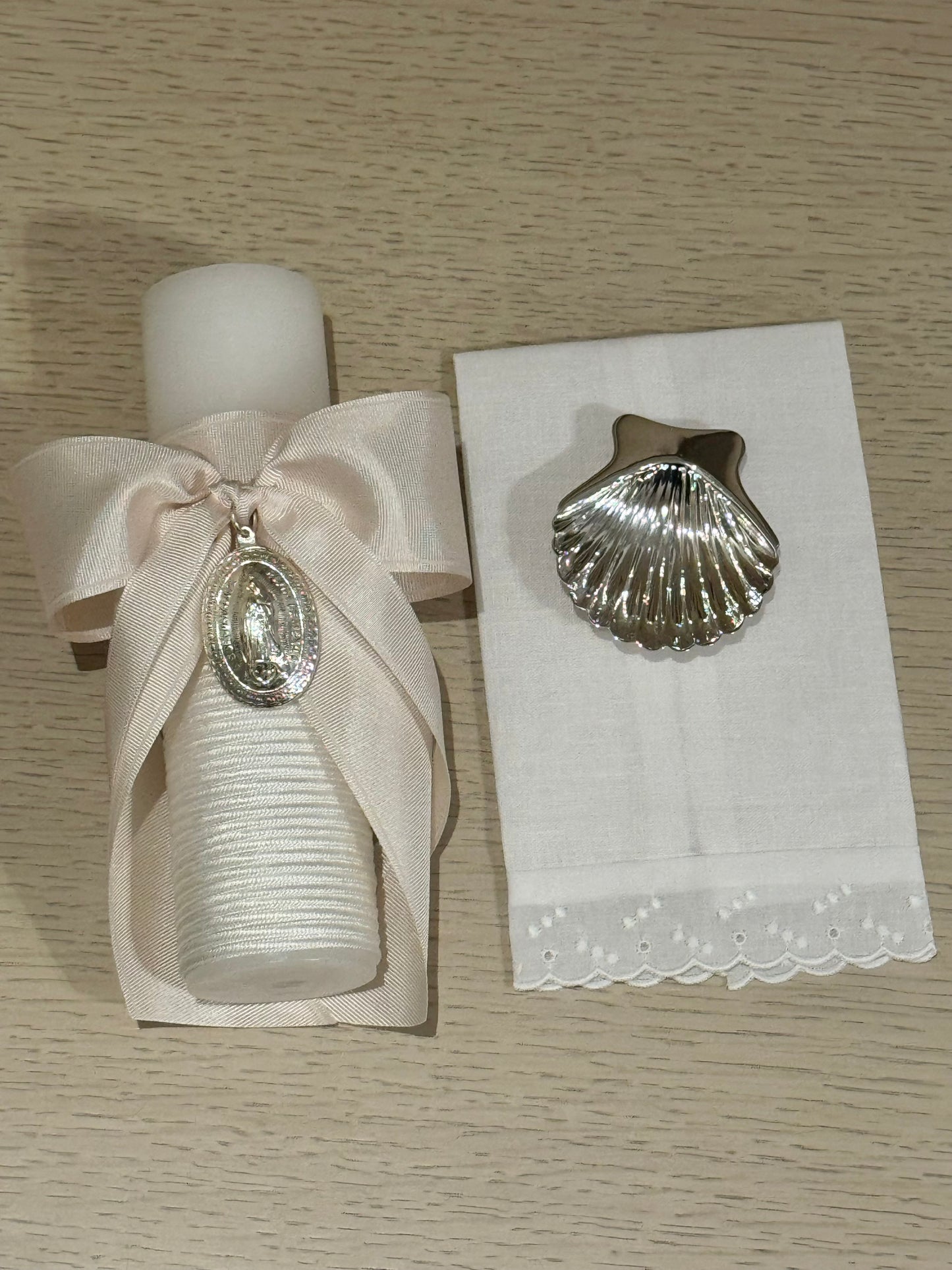 Set de Bautizo con Medalla de la Virgen de Guadalupe