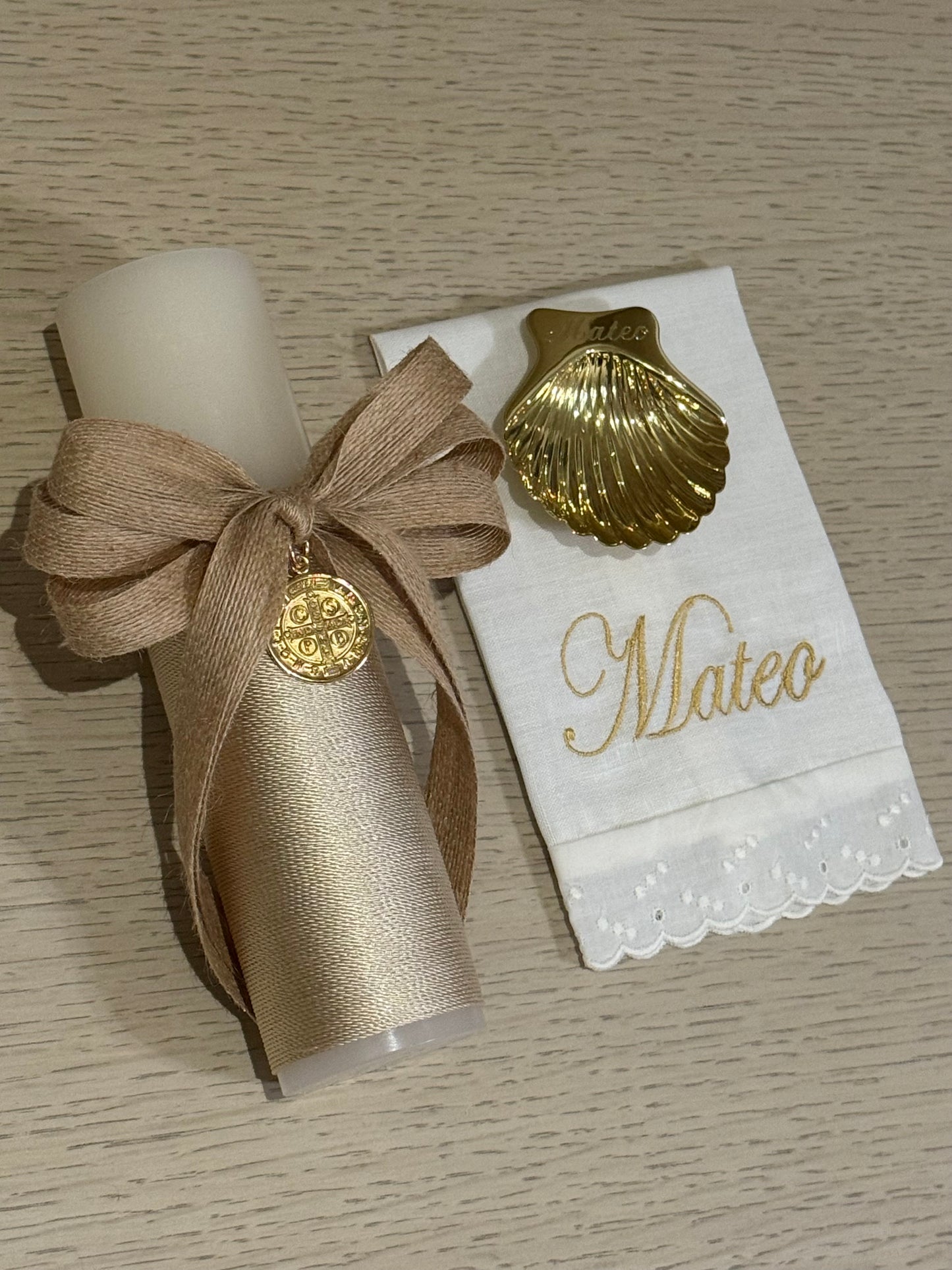 Set de Bautizo con Medalla de San Benito - Personalizado