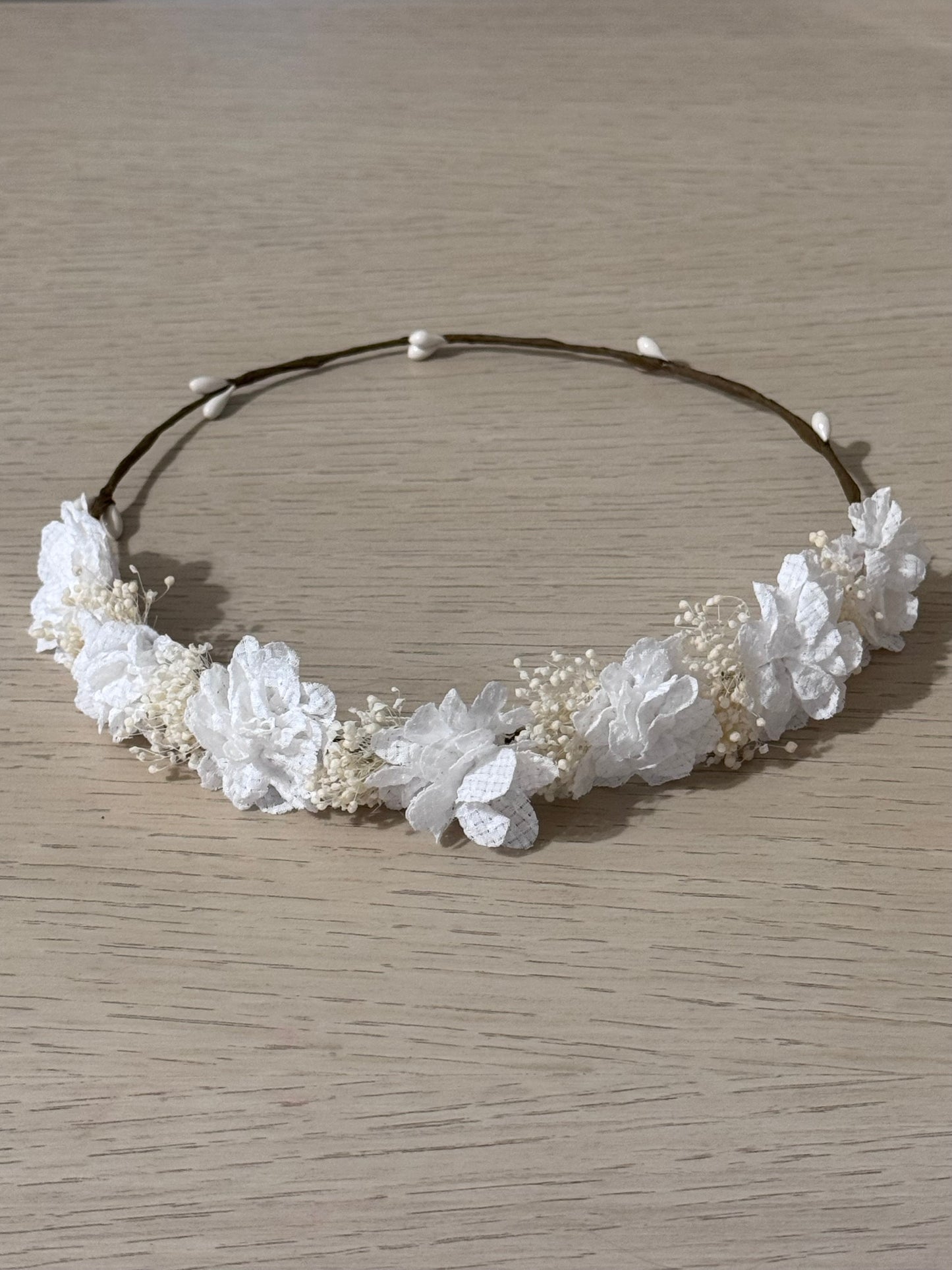 Corona flores Cloe - Blanca
