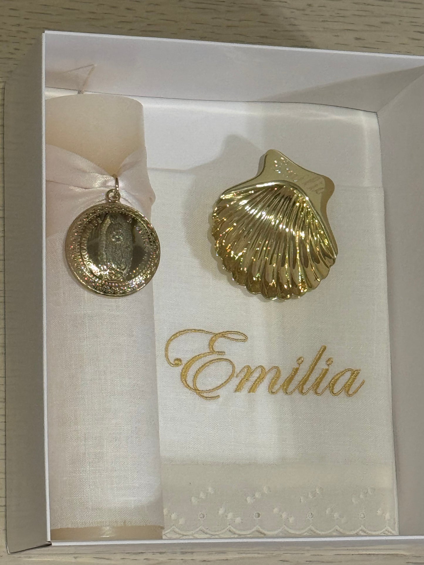 Set de Bautizo con Medalla de la Virgen de Guadalupe - Personalizado