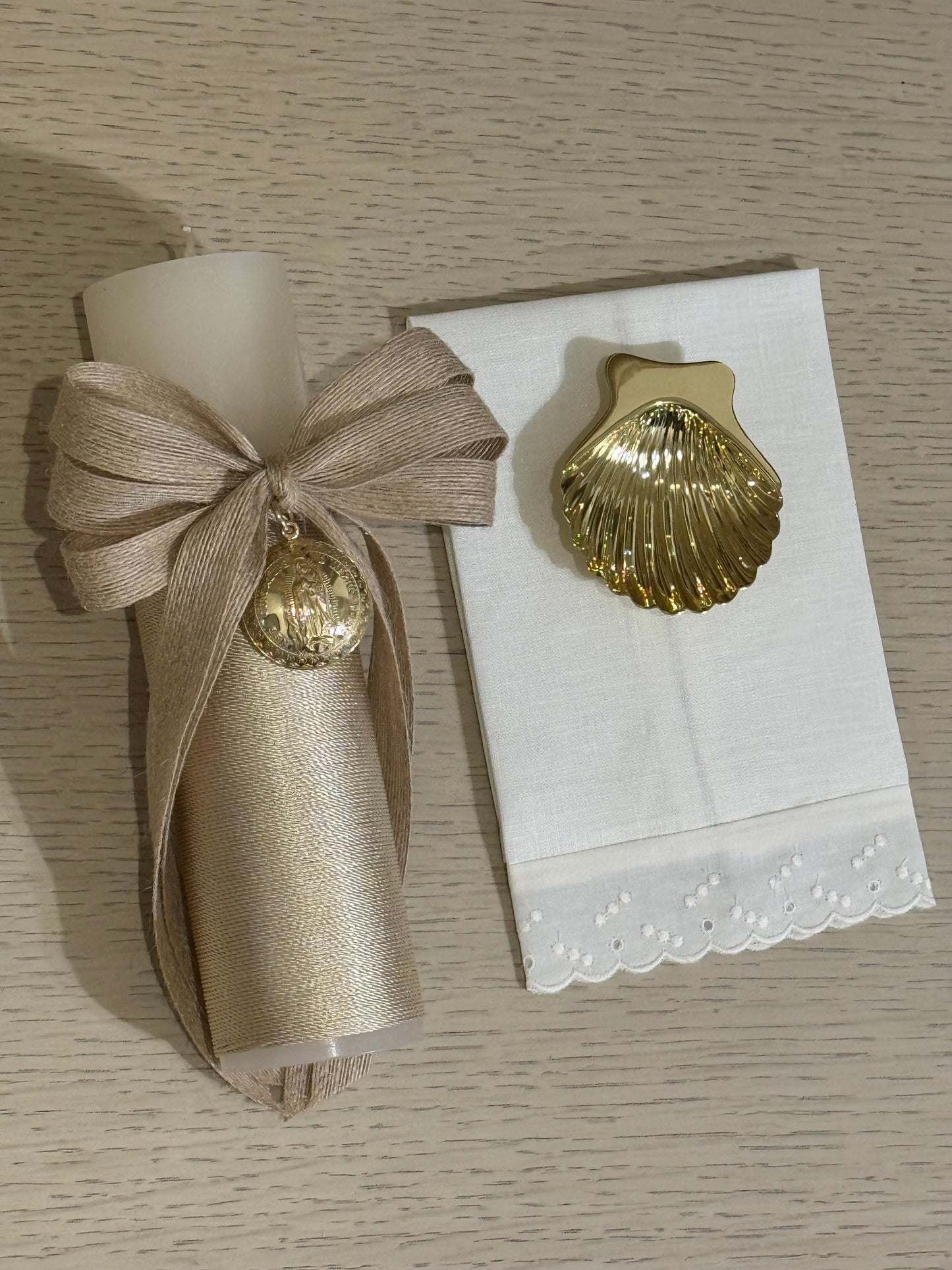 Set de Bautizo con Medalla de la Virgen de Guadalupe