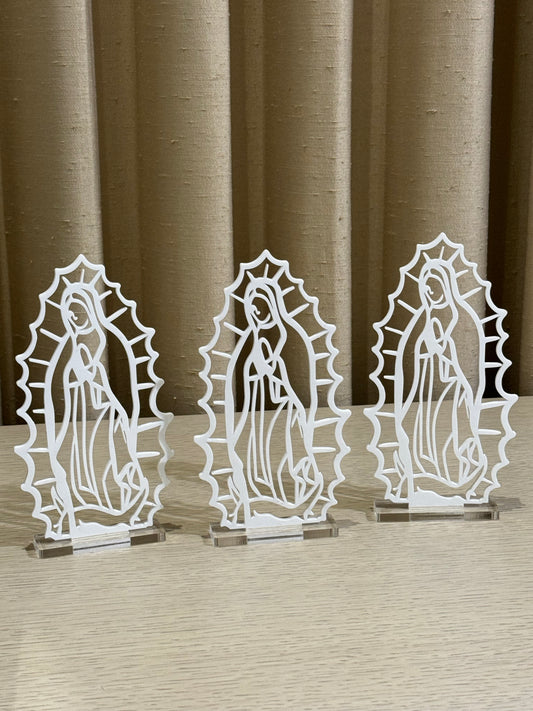 Virgencita de Guadalupe de Acrílico Blanco 17 cm / Paquete de 10 piezas