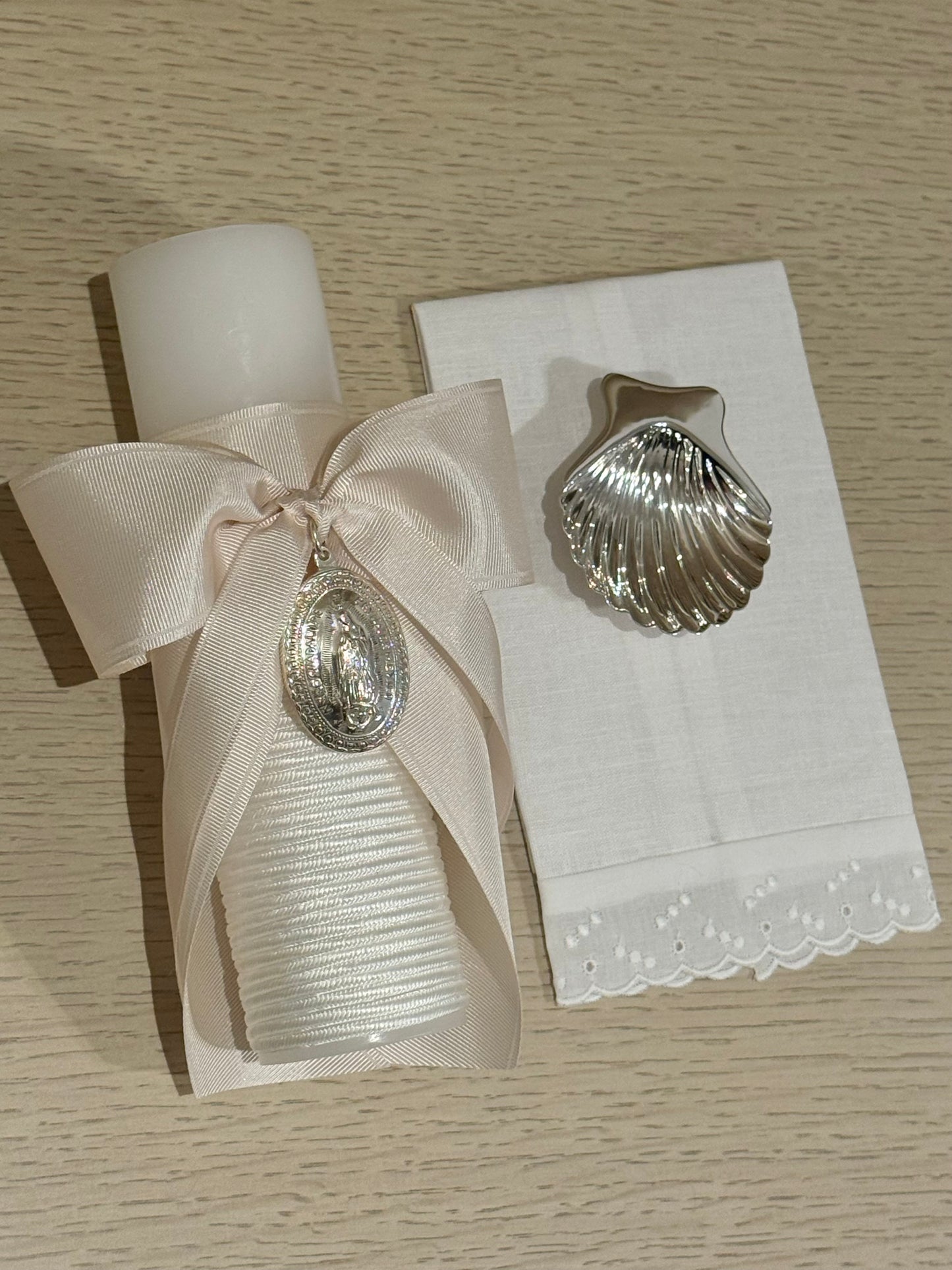 Set de Bautizo con Medalla de la Virgen de Guadalupe