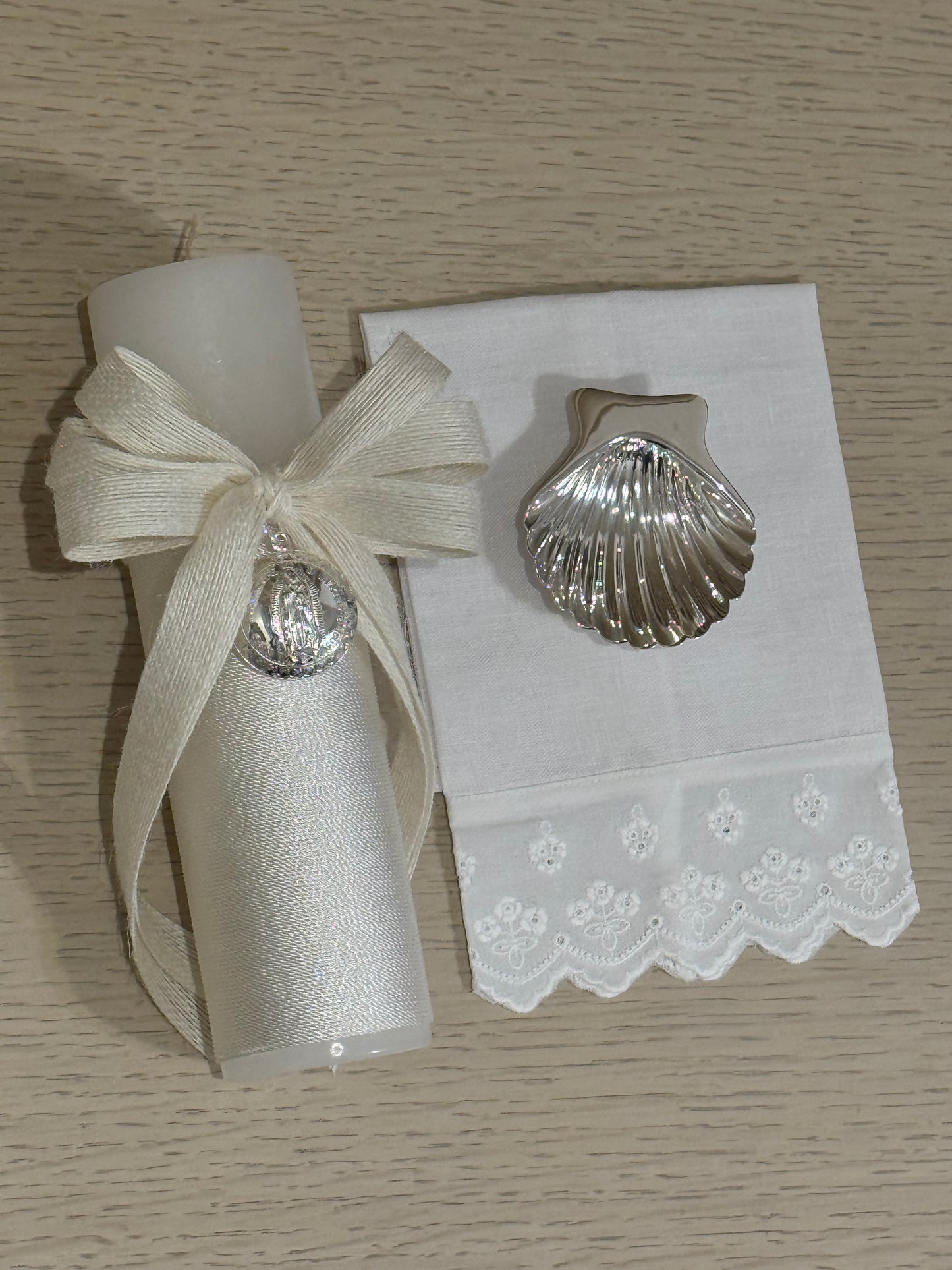 Set de Bautizo con Medalla de la Virgen de Guadalupe