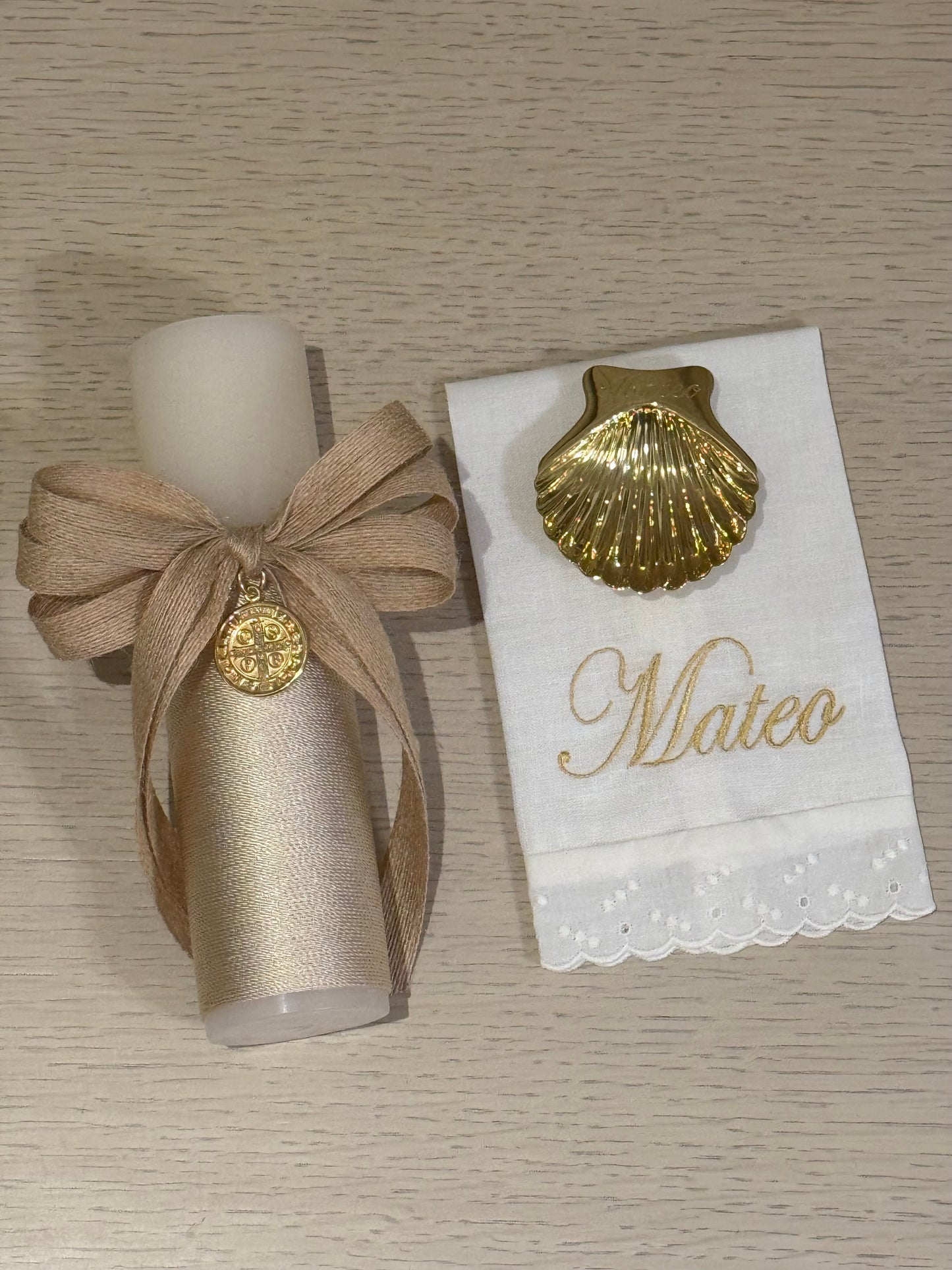 Set de Bautizo con Medalla de San Benito - Personalizado