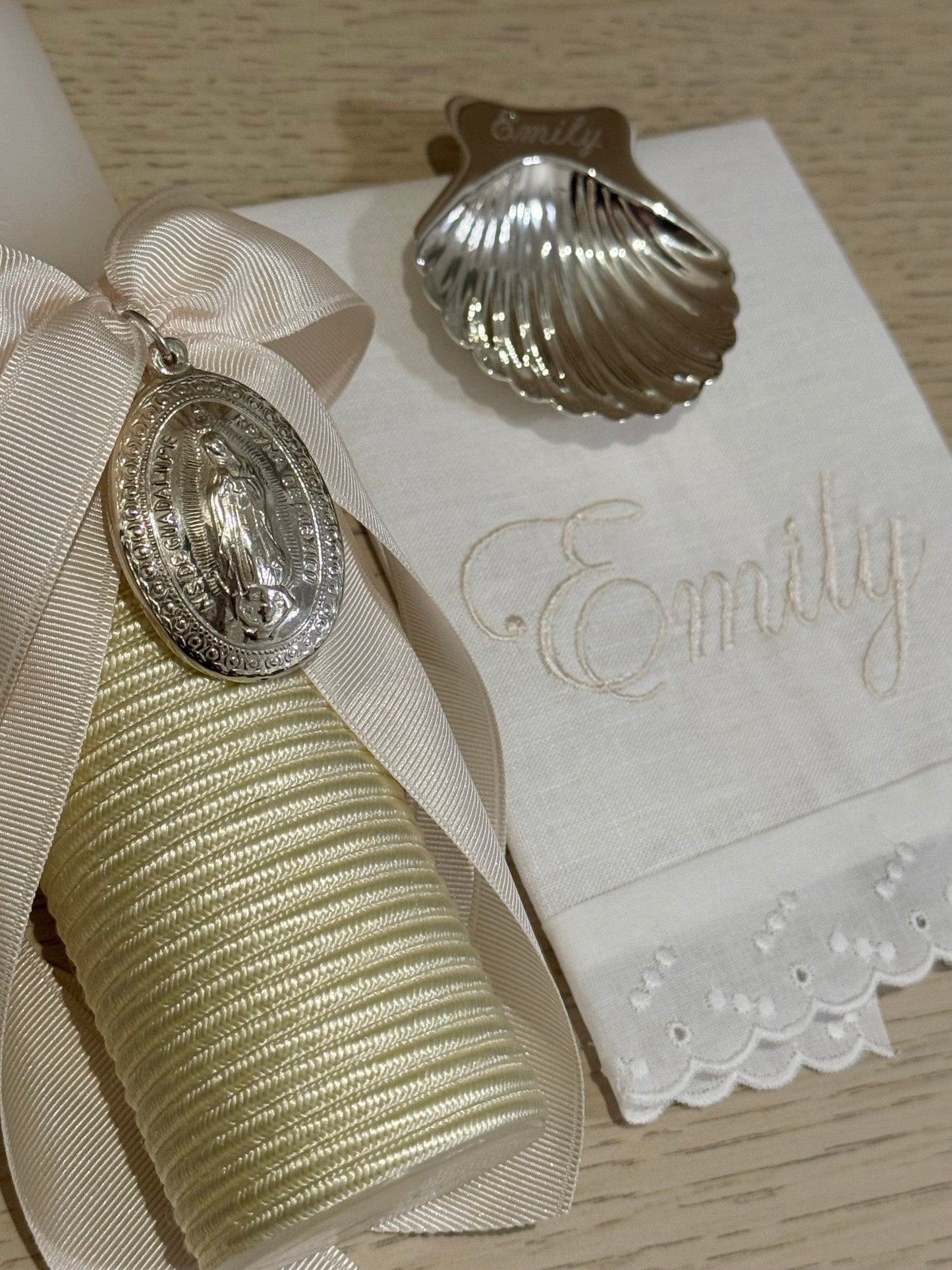 Set de Bautizo con Medalla de la Virgen de Guadalupe - Personalizado