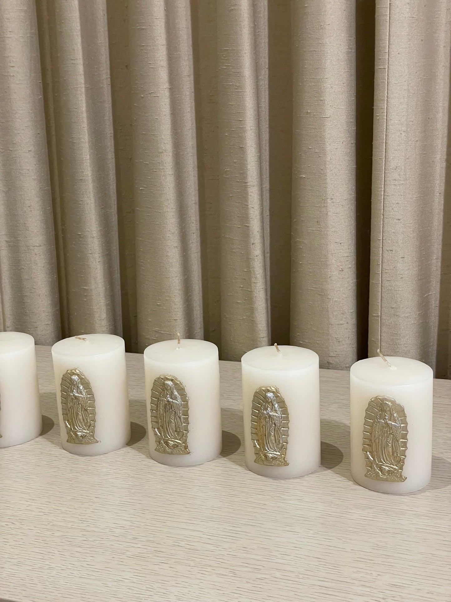 Mini Cirio de Virgen de Guadalupe 7 x 10 cm / Paquete de 10 piezas