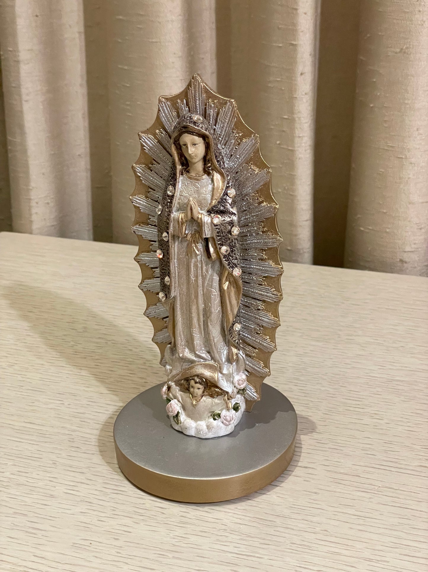 Virgen de Guadalupe 20 cm
