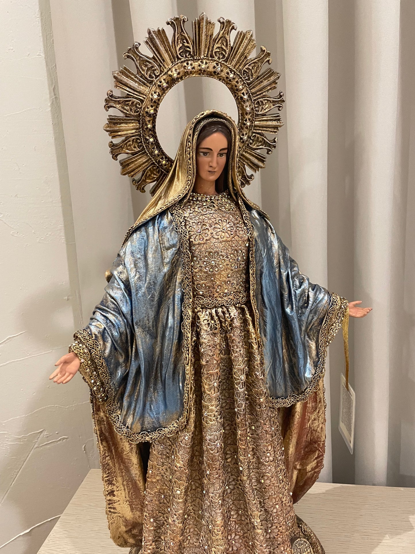 Virgen Milagrosa 62 cm