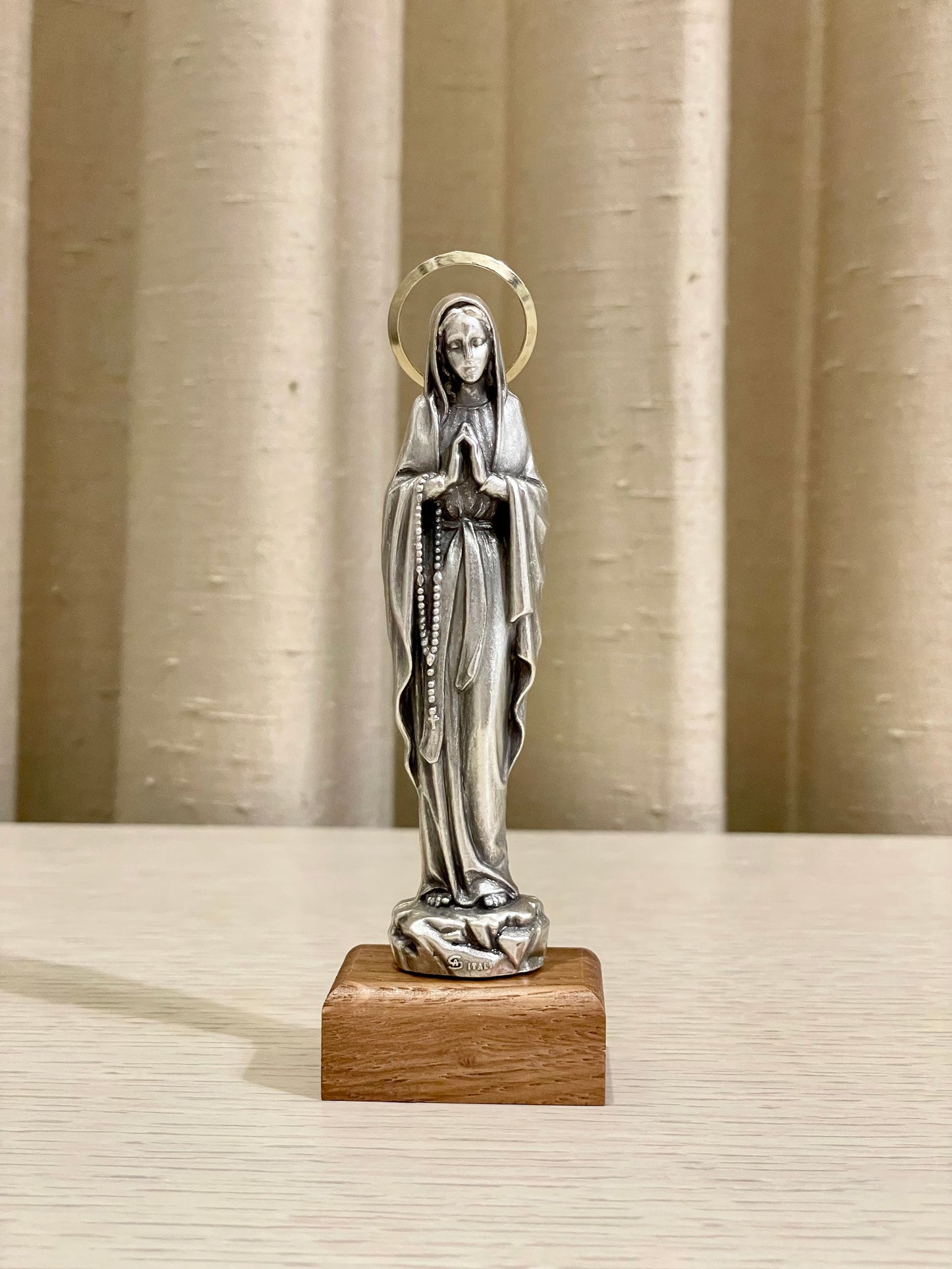 Estatua de la Virgen de Lourdes 12 cm