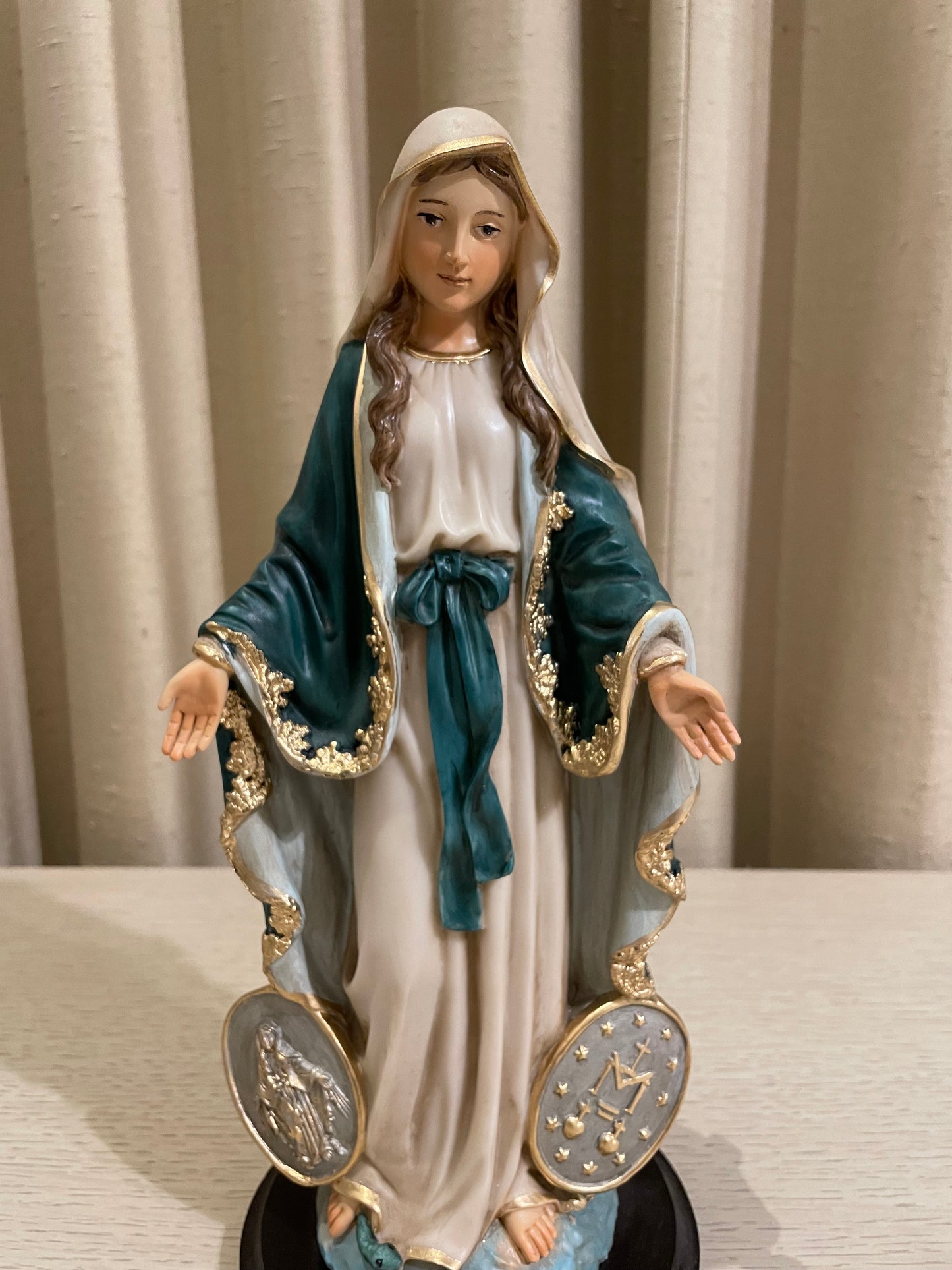 Virgen Milagrosa 29 cm
